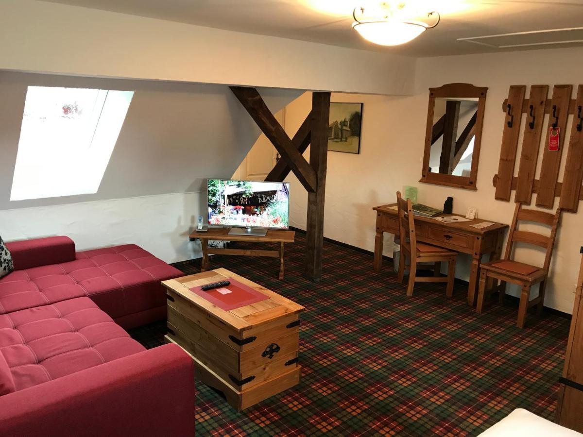 Zum Schlangenkoenig Hotel Burg  Bagian luar foto