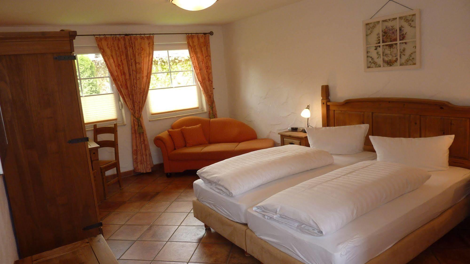 Zum Schlangenkoenig Hotel Burg  Bagian luar foto